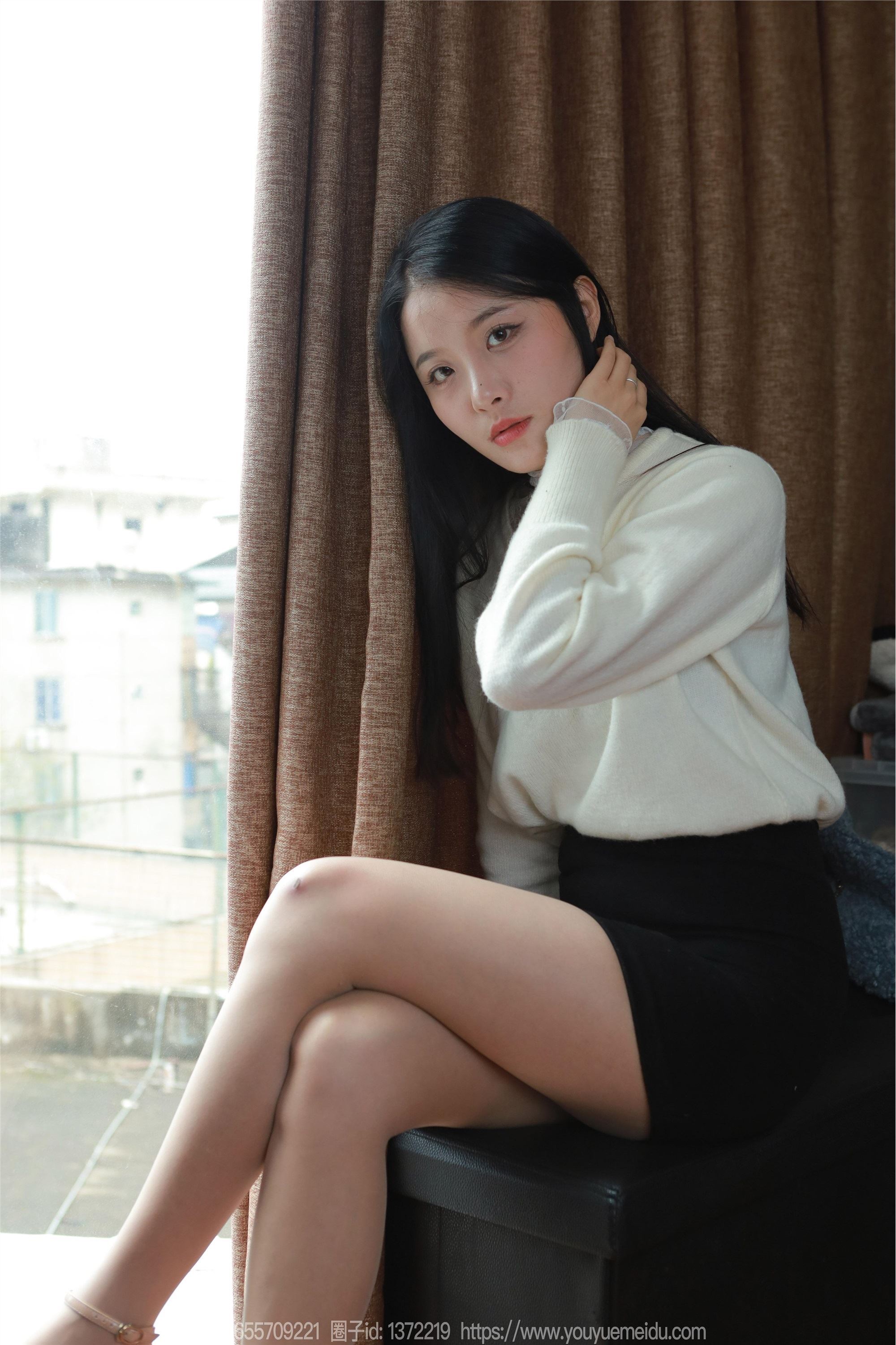 IESS异思趣向  2025.03.03 丝享家 1991 婉萍《酒杯美腿》